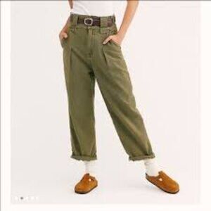 FREE PEOPLE One Way High Waist Cargo Army Olive Pleated Pants Size 2